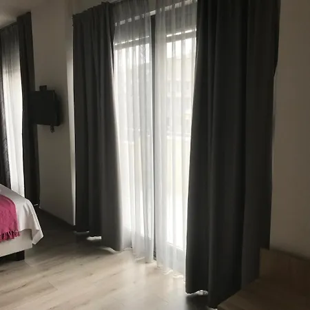 Superior One Boutique 호텔 4*